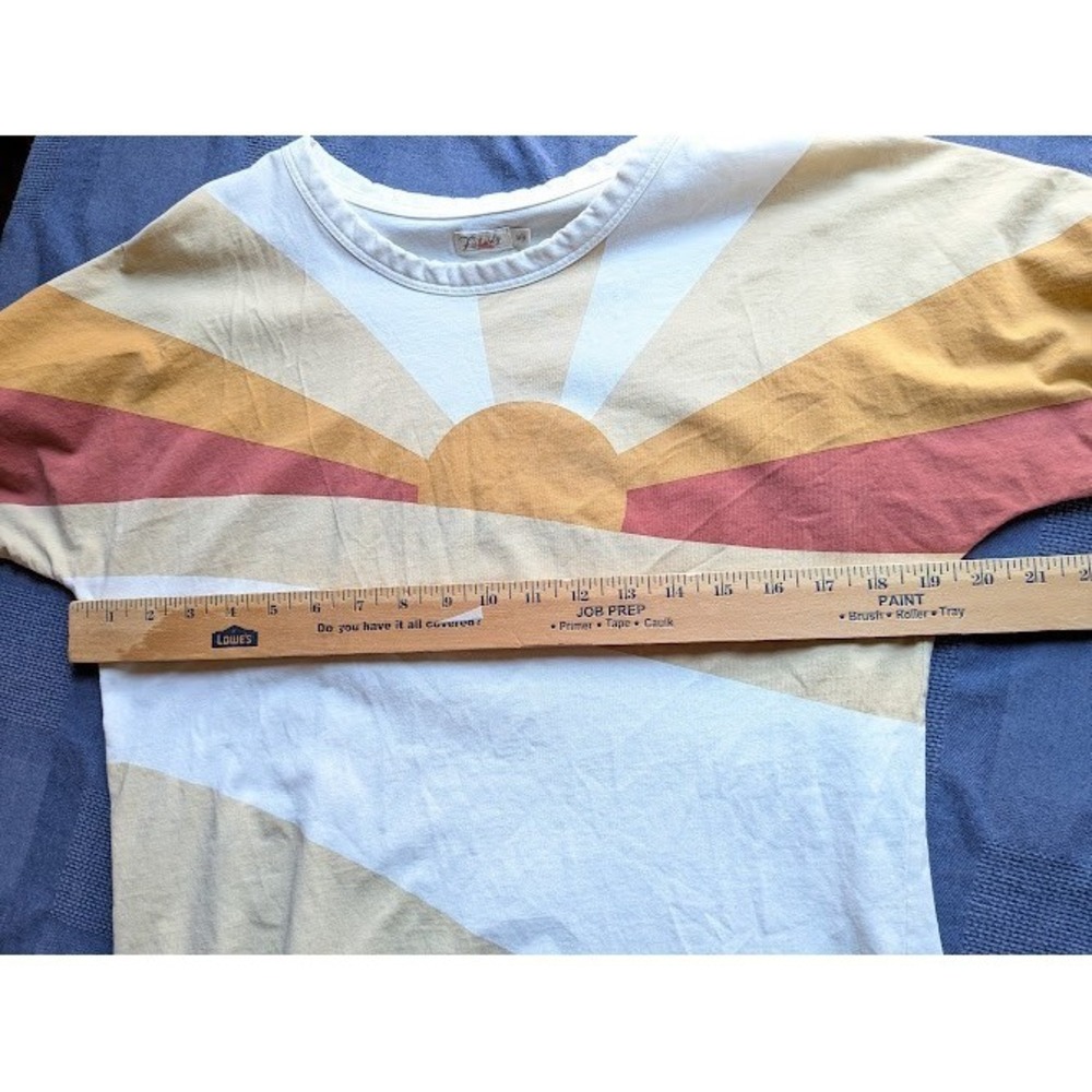 Faherty Short Sleeve Graphic Tee in White, Tan, Gold & Rust - Picture 5 of 8